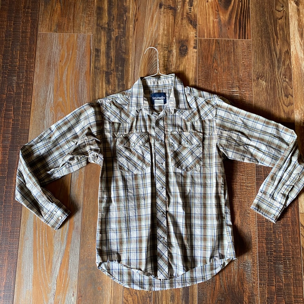 Men’s Wrangler button down